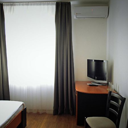 Pension Delia Gardens Timisoara Exterior foto